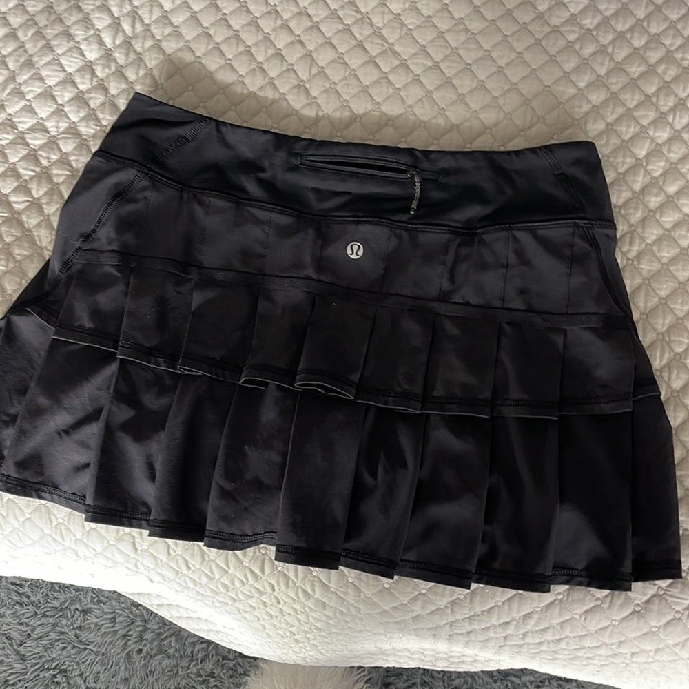 Lululemon Tennis Skirt🎾/Run, Pace Setter skirt.